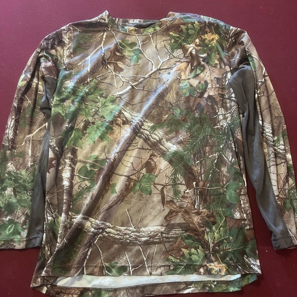Realtree Camouflage Long Sleeve Hunting Shirt